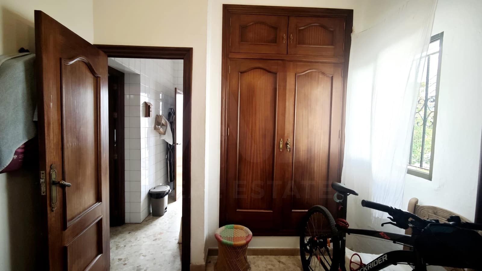 5 soverom Hus til salgs i Huelva by med garasje - € 265 000 (Ref: 9988202)