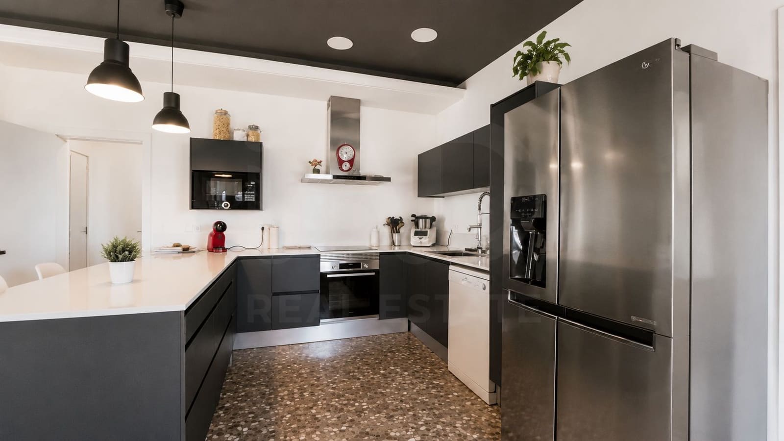 7 sypialnia Dom na sprzedaż w Miasto Barcelona z garażem - 575 000 € (Ref: 9988204)