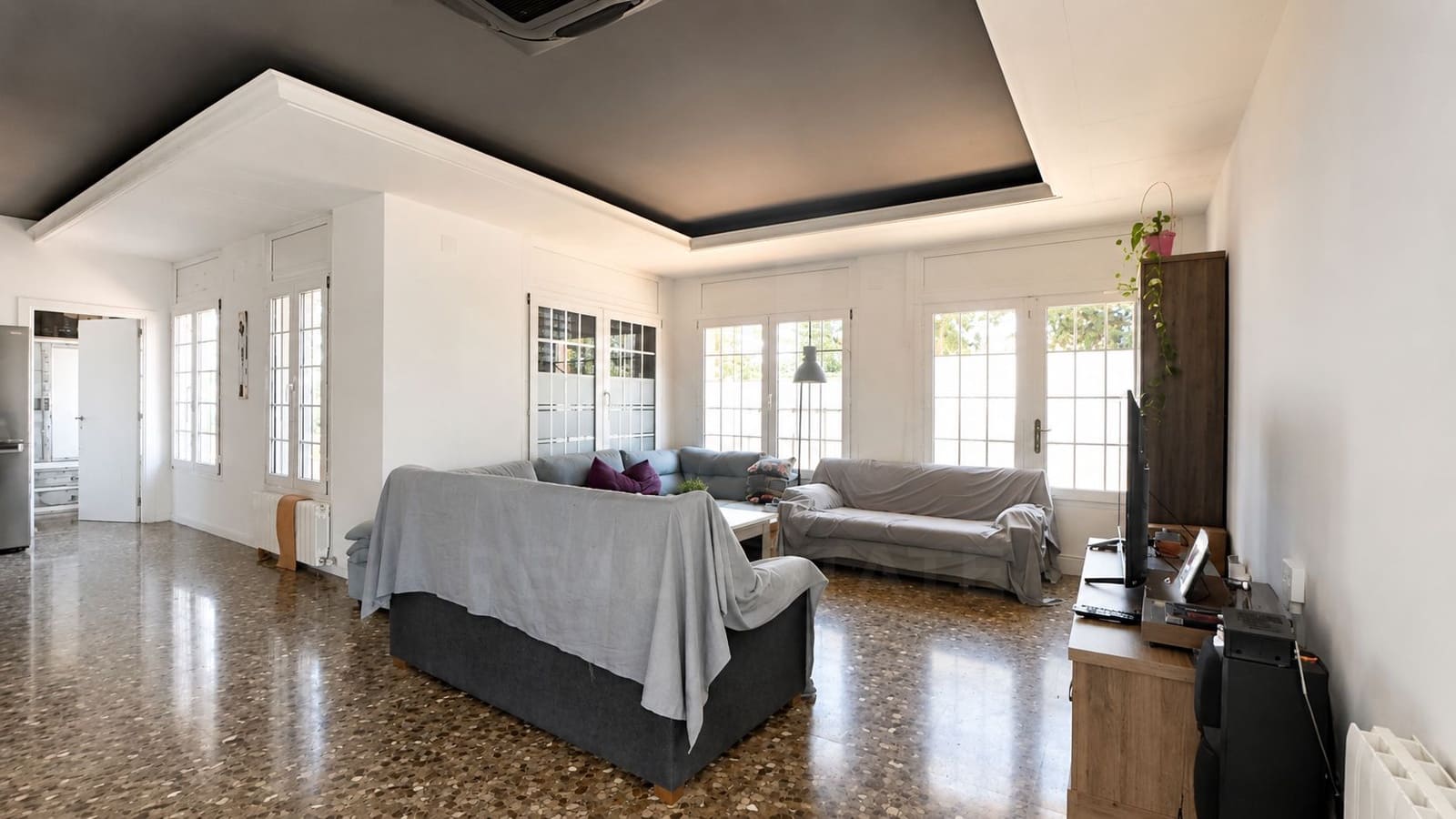 7 sypialnia Dom na sprzedaż w Miasto Barcelona z garażem - 575 000 € (Ref: 9988204)