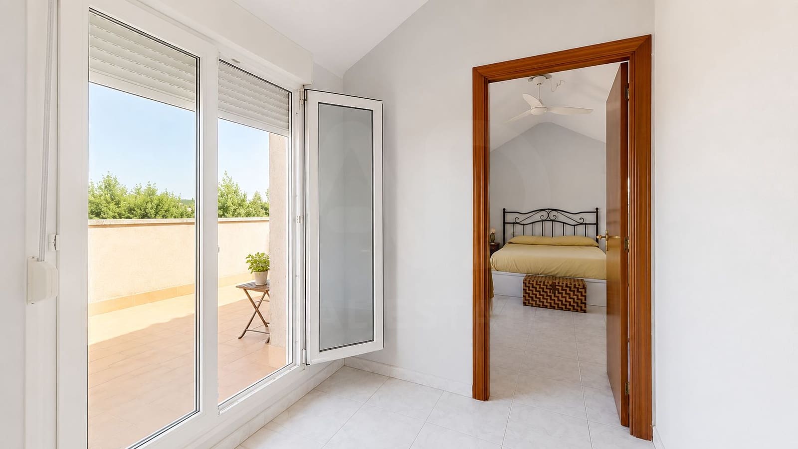 7 sypialnia Dom na sprzedaż w Miasto Barcelona z garażem - 575 000 € (Ref: 9988204)