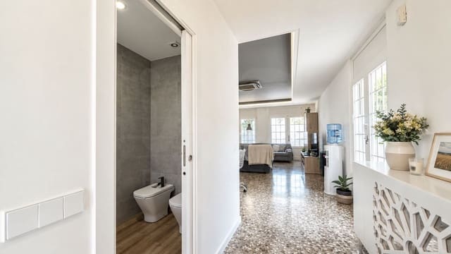 7 sypialnia Dom na sprzedaż w Miasto Barcelona z garażem - 575 000 € (Ref: 9988204)