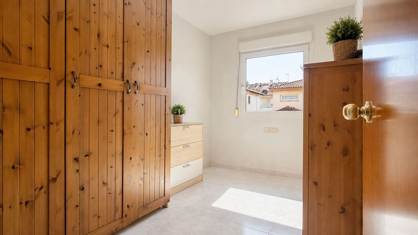 7 sypialnia Dom na sprzedaż w Miasto Barcelona z garażem - 575 000 € (Ref: 9988204)