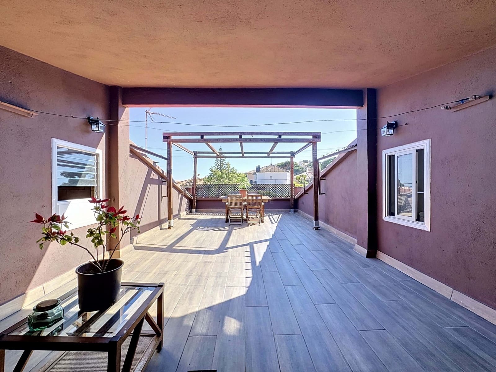 5 slaapkamer Huis te koop in Barcelona stad - € 620.000 (Ref: 9988210)