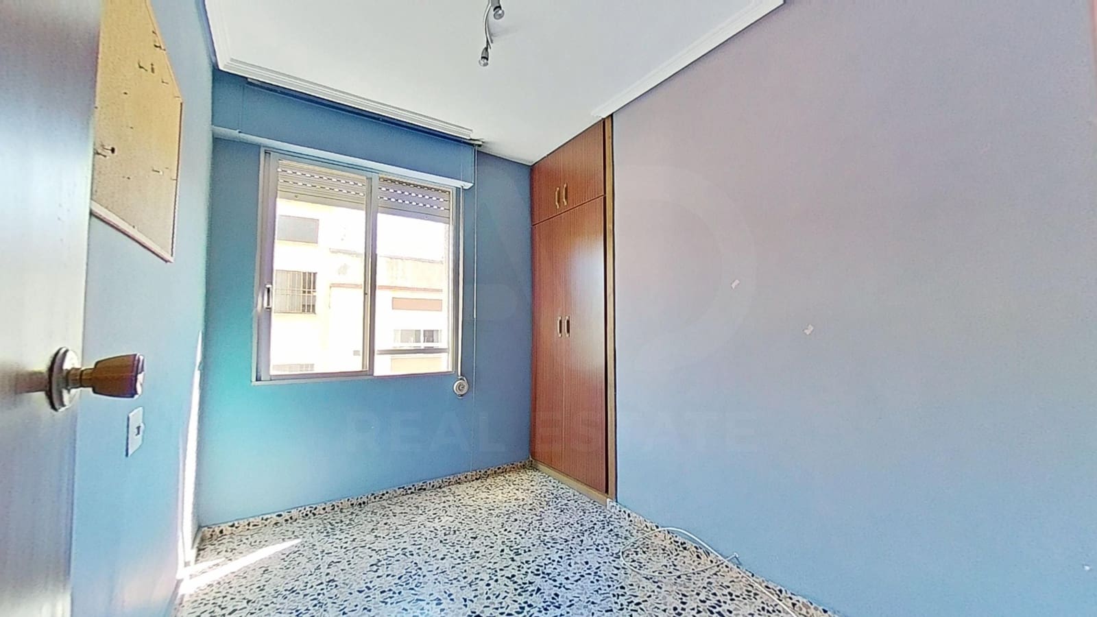 4 chambre Appartement à vendre à Vila-real - 110 000 € (Ref: 9988211)