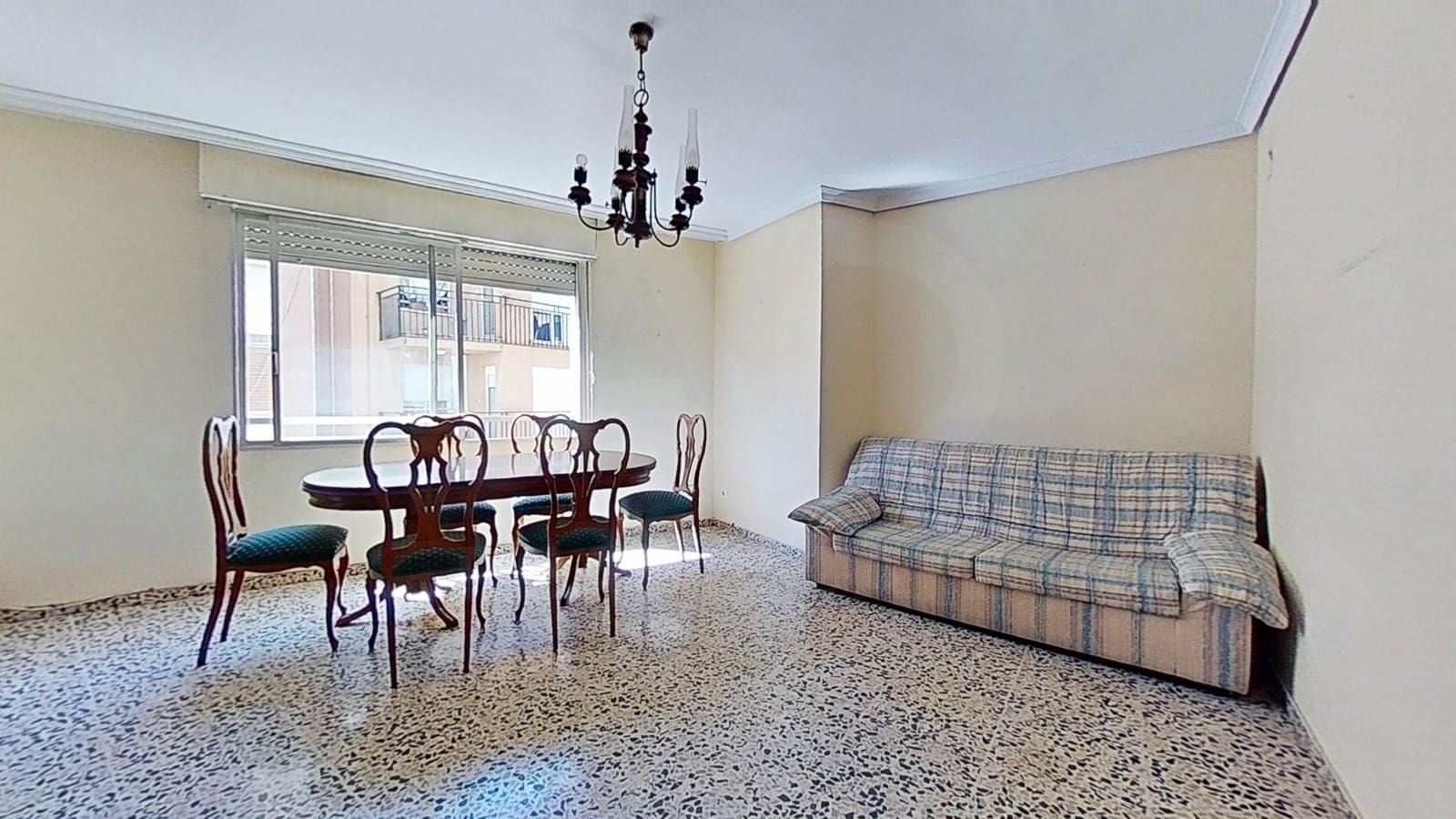 4 chambre Appartement à vendre à Vila-real - 110 000 € (Ref: 9988211)