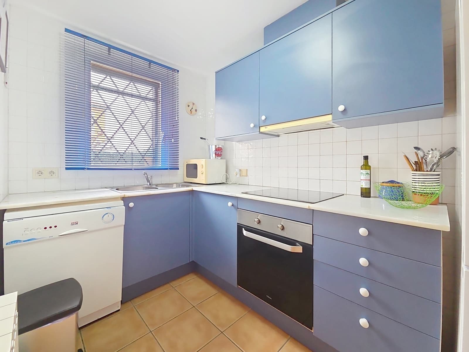 3 soveværelse Rækkehus til salg i Girona by med swimmingpool garage - € 410.000 (Ref: 9988212)