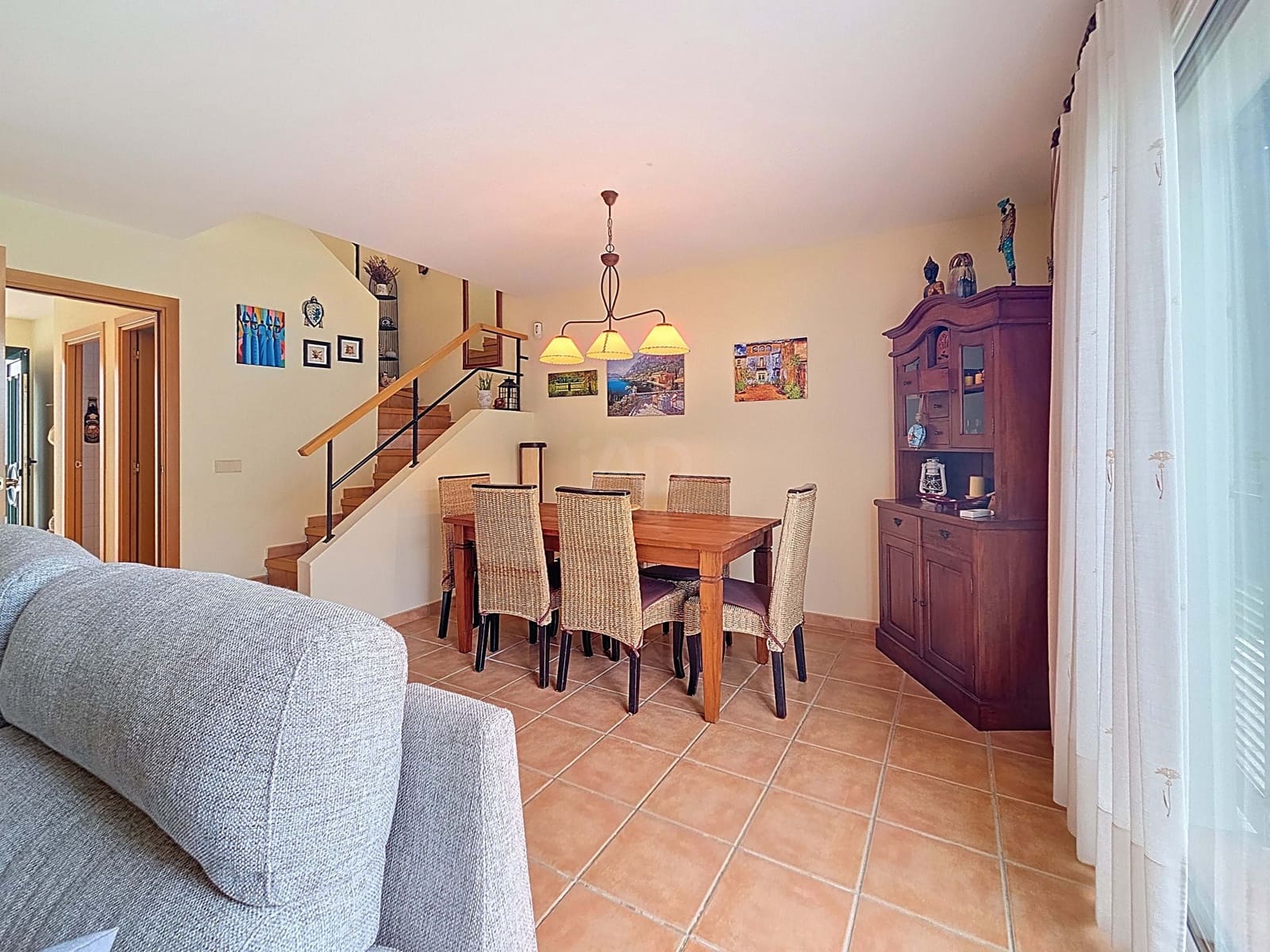 3 soveværelse Rækkehus til salg i Girona by med swimmingpool garage - € 410.000 (Ref: 9988212)