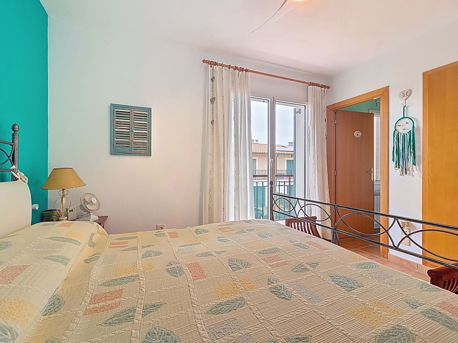 3 soveværelse Rækkehus til salg i Girona by med swimmingpool garage - € 410.000 (Ref: 9988212)