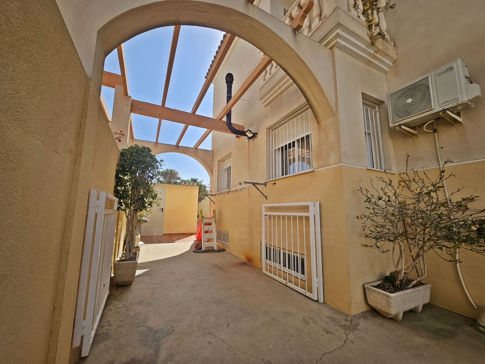 4 Zimmer Haus zu verkaufen in Calabardina - 290.000 € (Ref: 9988213)