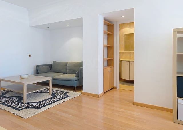 3 Zimmer Apartment zu verkaufen in La Vila de Gràcia, Barcelona Stadt - 495.000 € (Ref: 9988218)