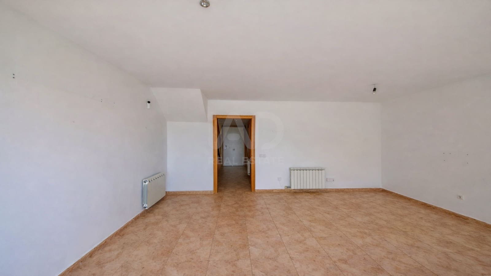 3 slaapkamer Rijtjeshuis te koop in Tarragona stad - € 210.000 (Ref: 9988220)