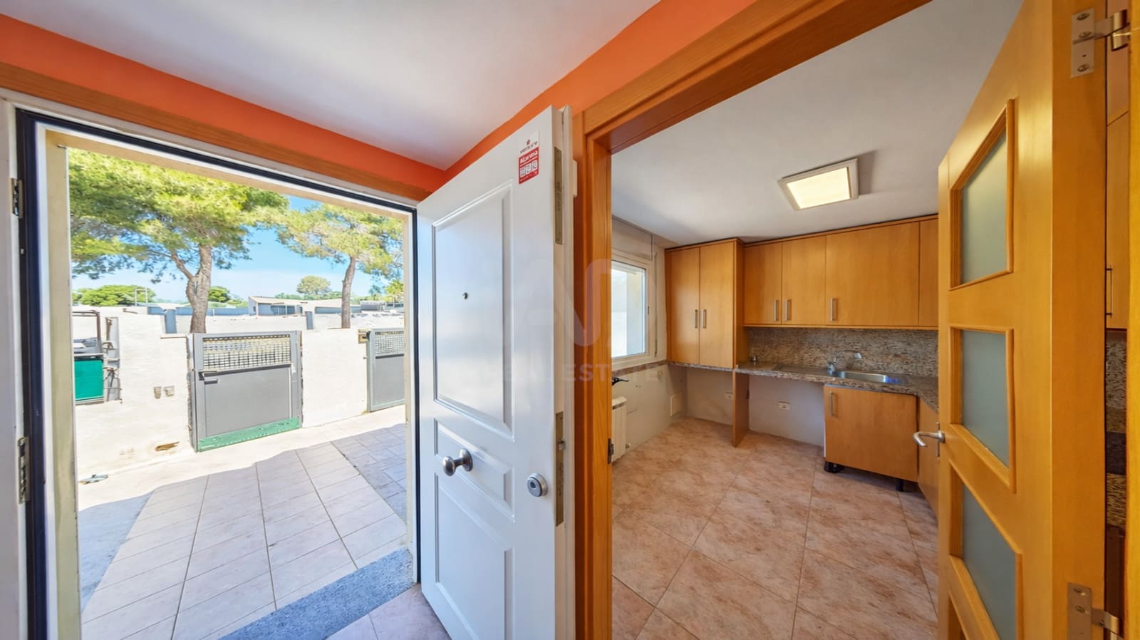 3 slaapkamer Rijtjeshuis te koop in Tarragona stad - € 210.000 (Ref: 9988220)