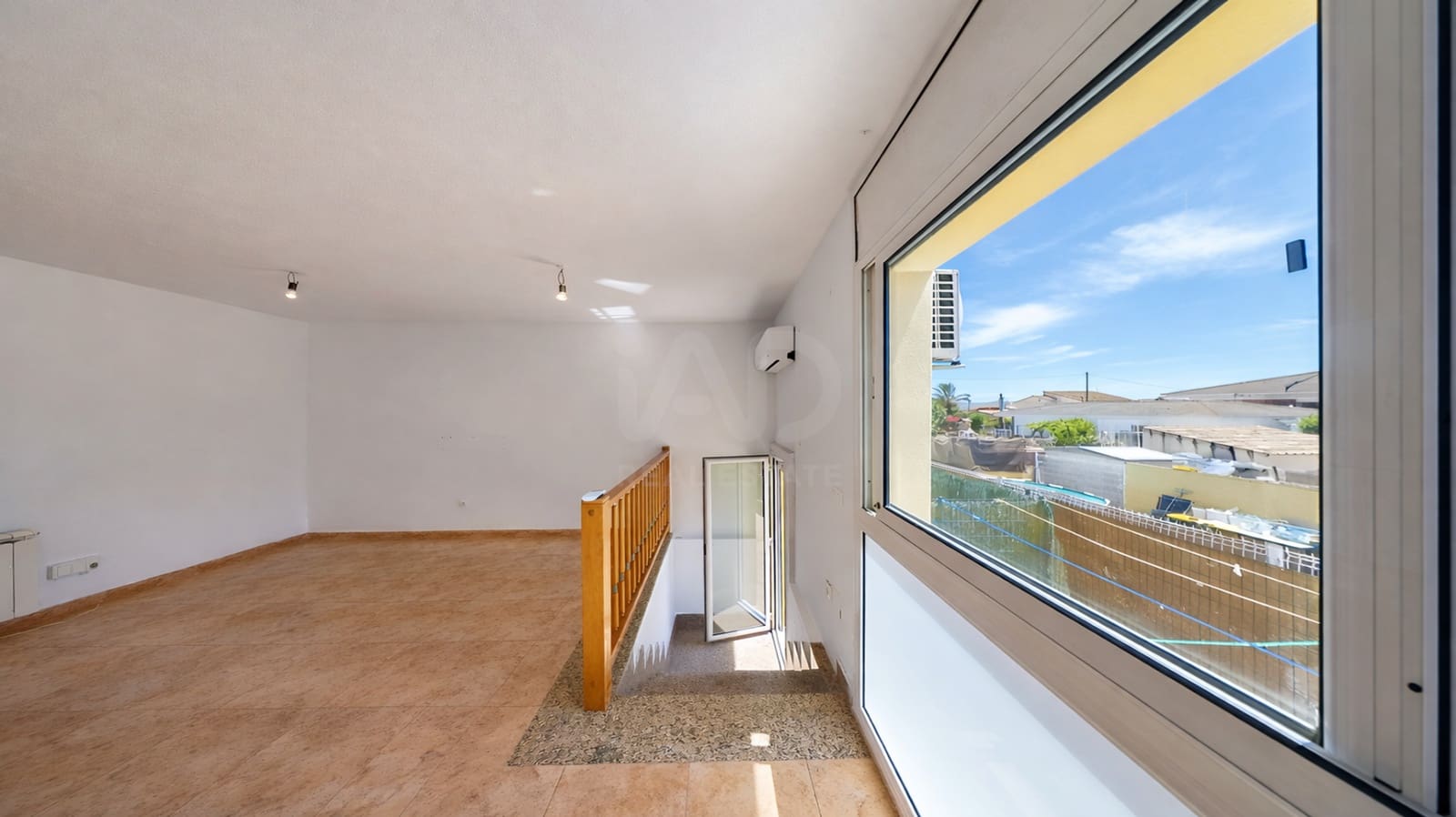3 slaapkamer Rijtjeshuis te koop in Tarragona stad - € 210.000 (Ref: 9988220)