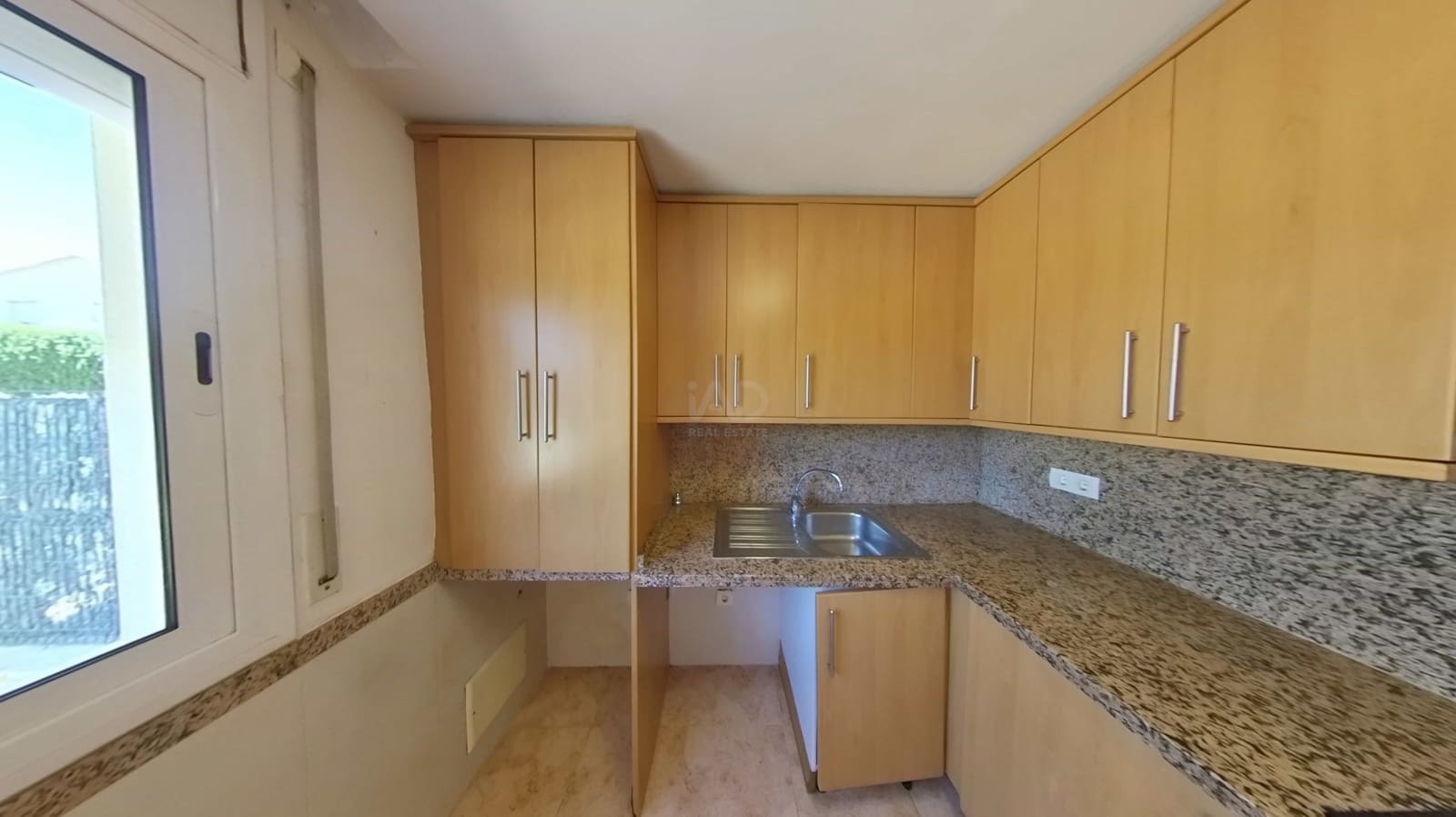 3 slaapkamer Rijtjeshuis te koop in Tarragona stad - € 210.000 (Ref: 9988220)