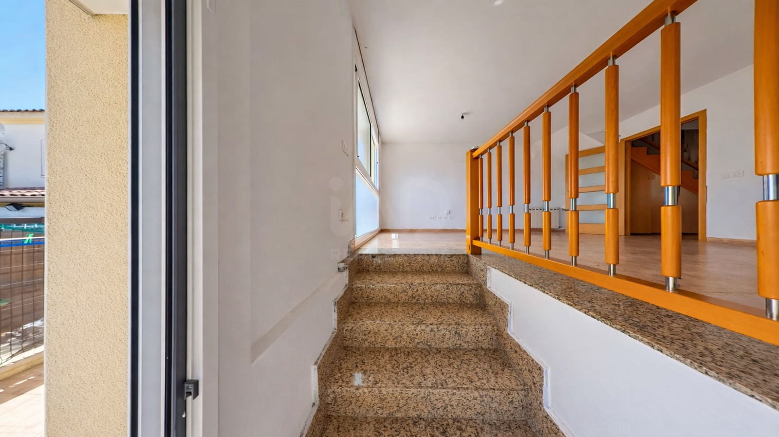 3 slaapkamer Rijtjeshuis te koop in Tarragona stad - € 210.000 (Ref: 9988220)