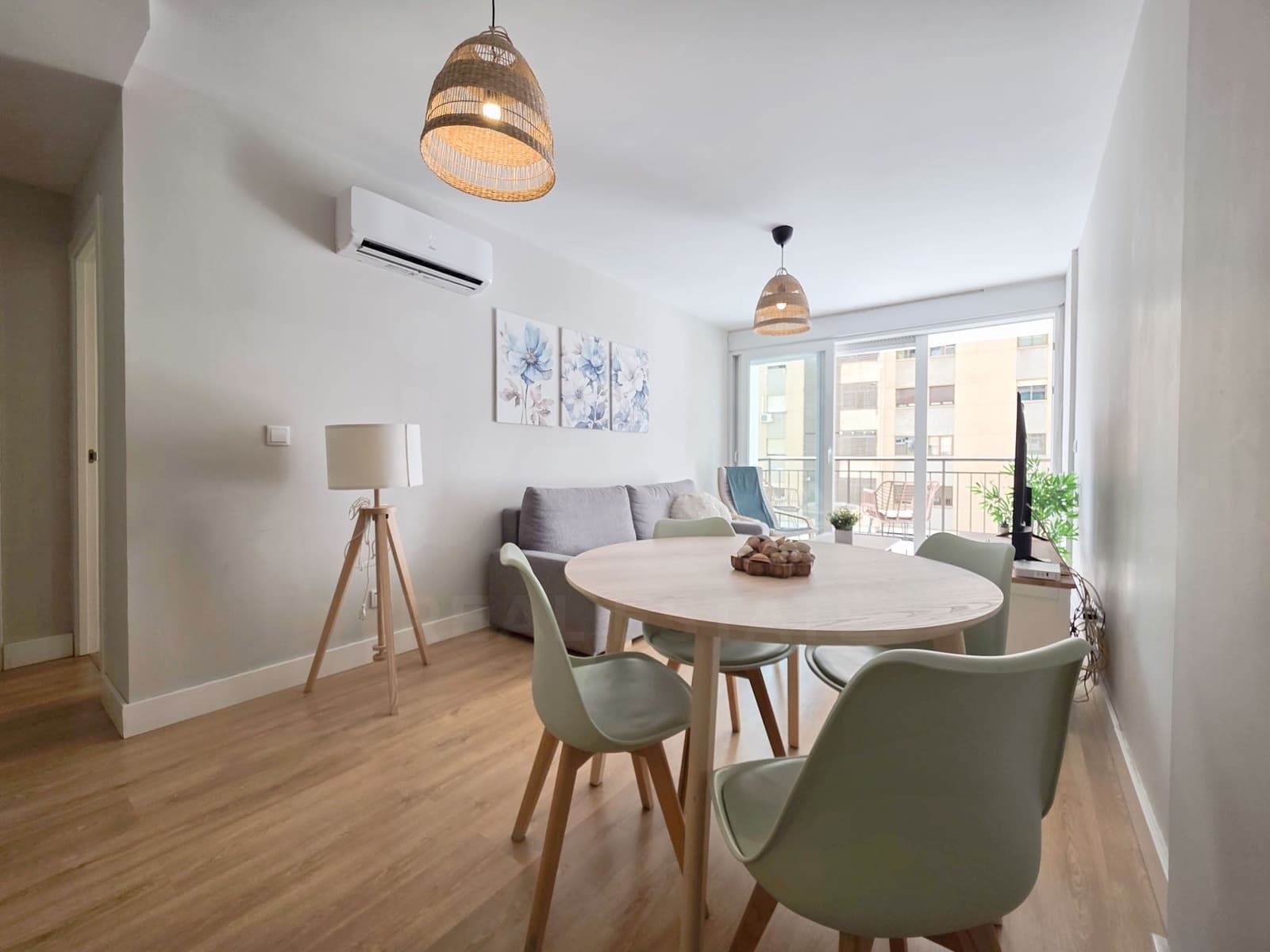 2 bedroom Apartment for sale in Malaga city - € 385,000 (Ref: 9988223)