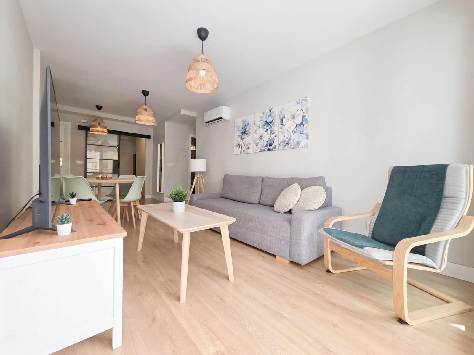 2 bedroom Apartment for sale in Malaga city - € 385,000 (Ref: 9988223)
