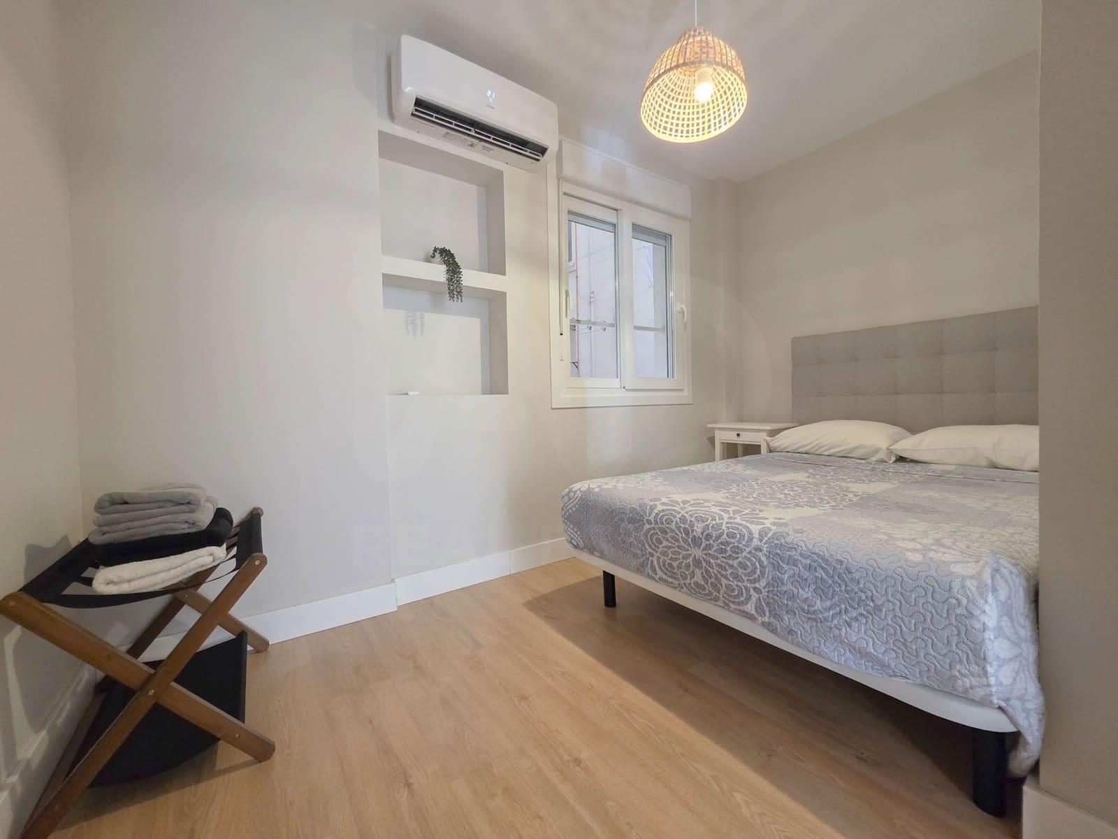 2 bedroom Apartment for sale in Malaga city - € 385,000 (Ref: 9988223)