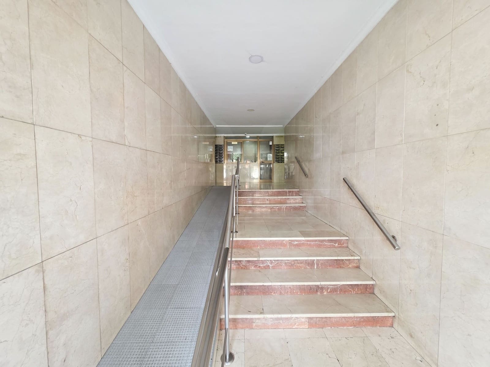 2 bedroom Apartment for sale in Malaga city - € 385,000 (Ref: 9988223)