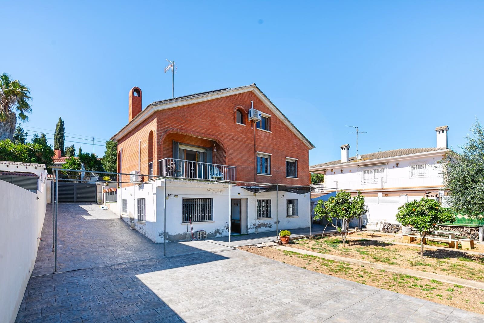 6 soverom Villa til salgs i Tarragona by - € 465 000 (Ref: 9988224)