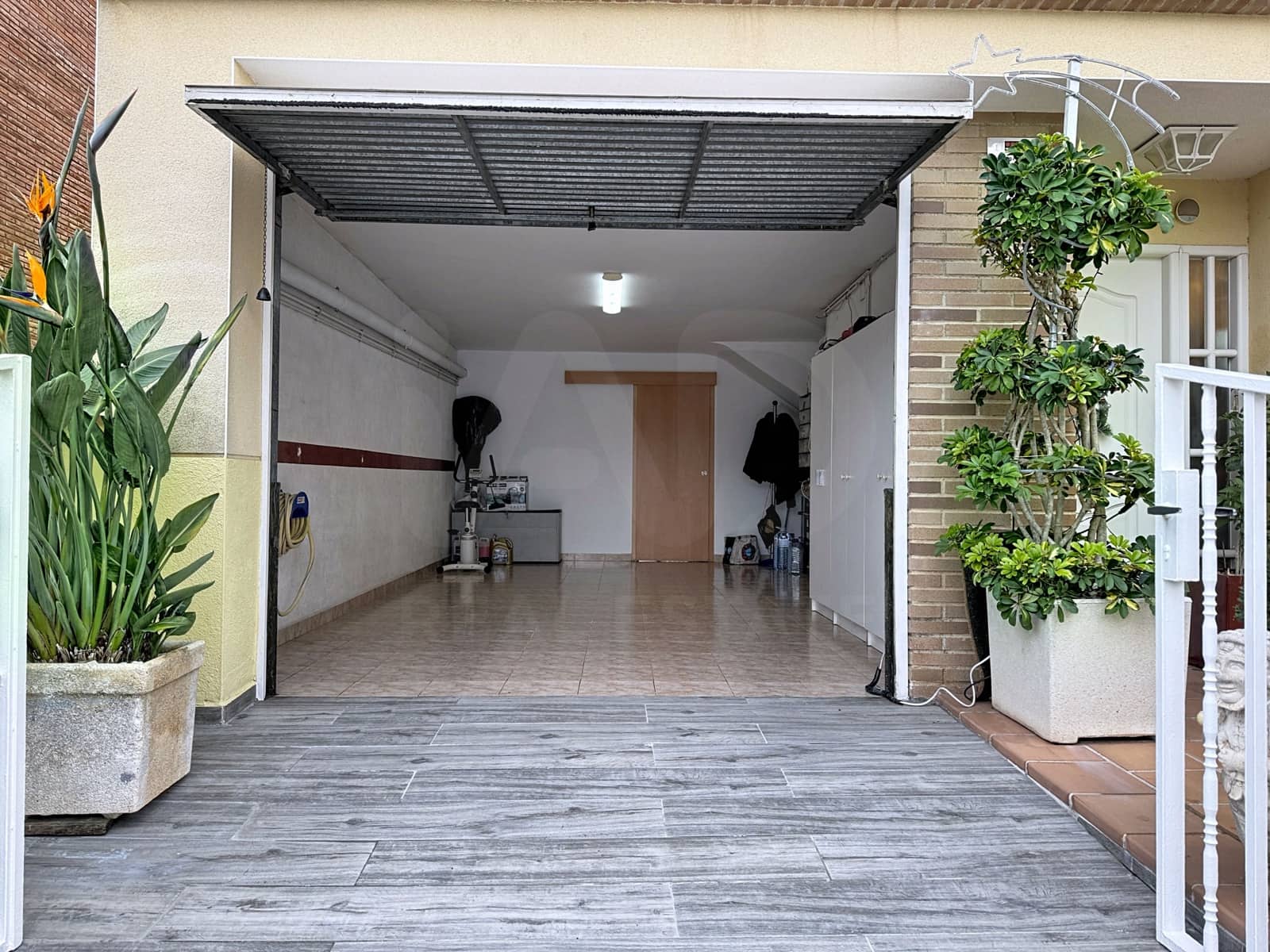 4 slaapkamer Rijtjeshuis te koop in Tarragona stad met zwembad garage - € 379.000 (Ref: 9988225)