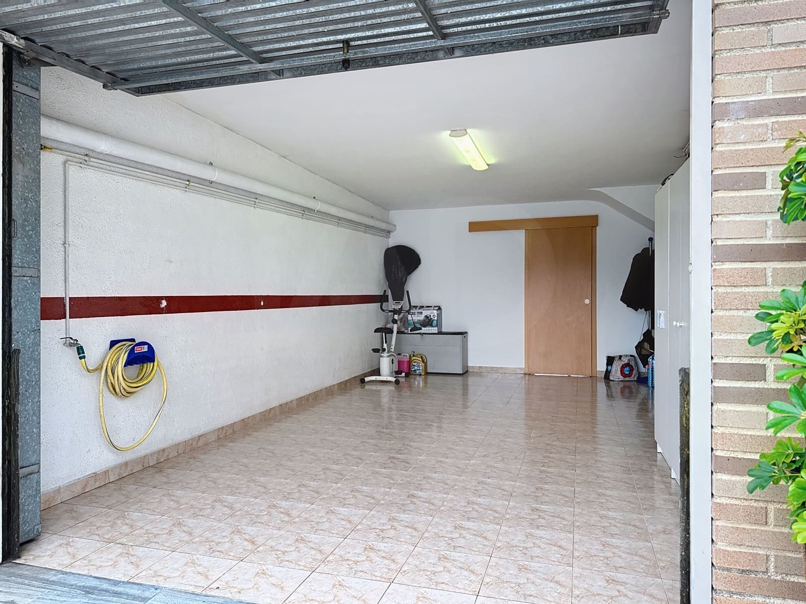 4 slaapkamer Rijtjeshuis te koop in Tarragona stad met zwembad garage - € 379.000 (Ref: 9988225)