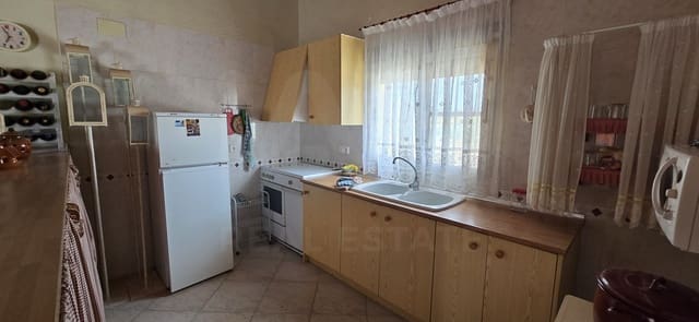 5 soveværelse Finca/Landehus til salg i Raspay, Yecla med garage - € 300.000 (Ref: 9988226)