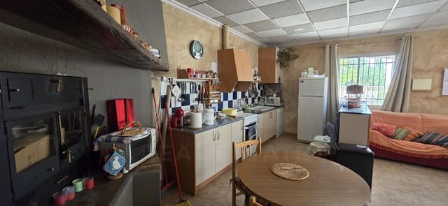 5 soveværelse Finca/Landehus til salg i Raspay, Yecla med garage - € 300.000 (Ref: 9988226)