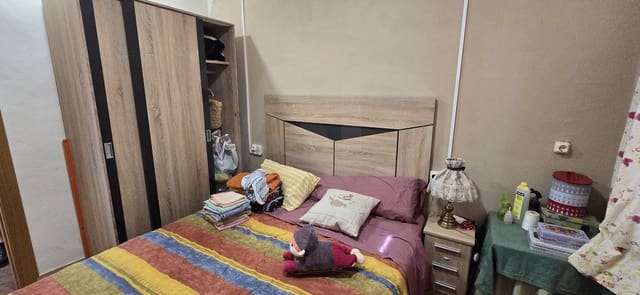 5 soveværelse Finca/Landehus til salg i Raspay, Yecla med garage - € 300.000 (Ref: 9988226)