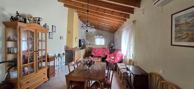 5 soveværelse Finca/Landehus til salg i Raspay, Yecla med garage - € 300.000 (Ref: 9988226)