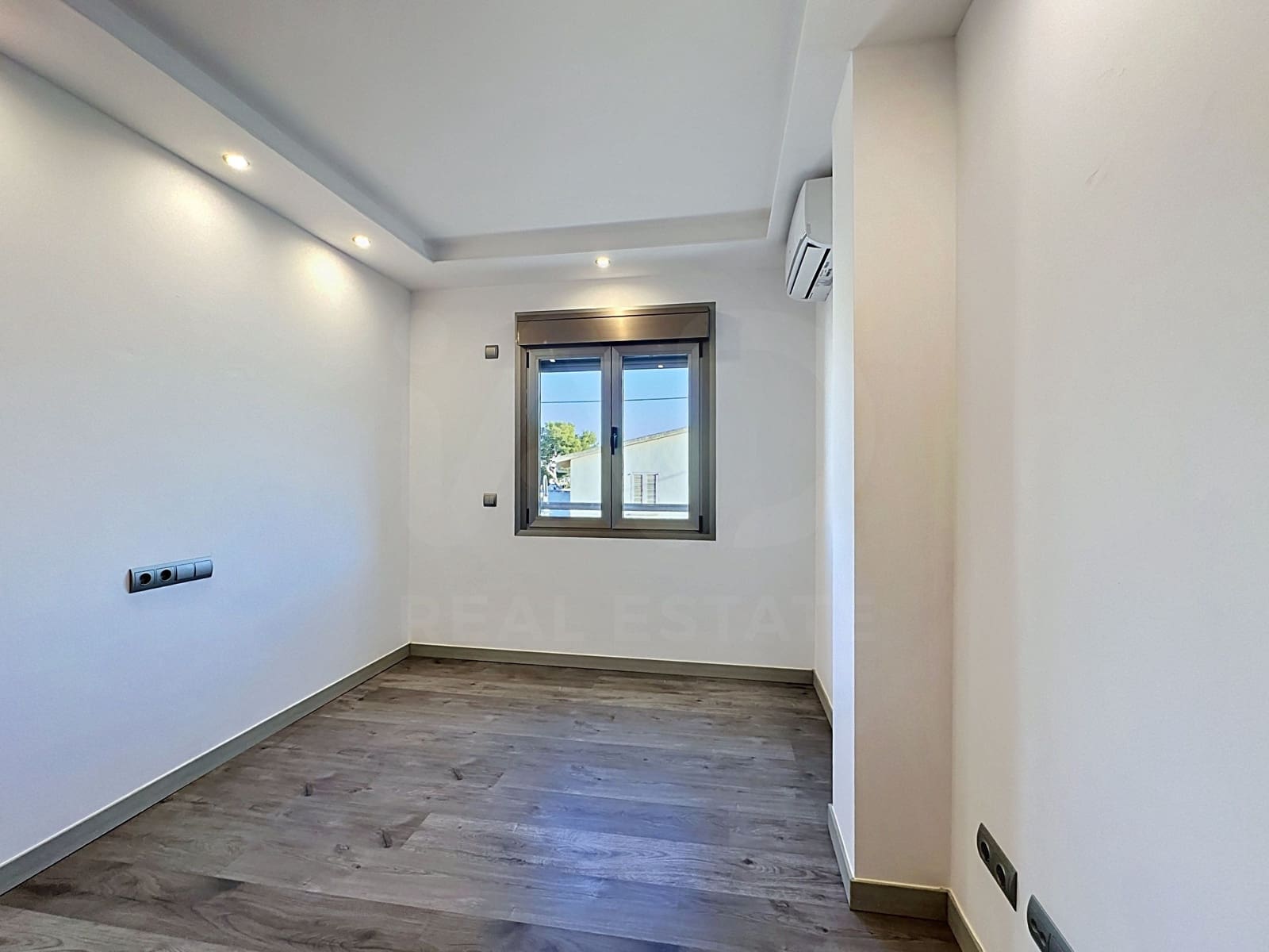 3 makuuhuone Huoneisto myytävänä paikassa Alcudia - 460 000 € (Ref: 9988227)