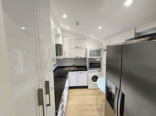 2 sypialnia Penthouse na sprzedaż w Miasto Pontevedra - 625 000 € (Ref: 9988229)
