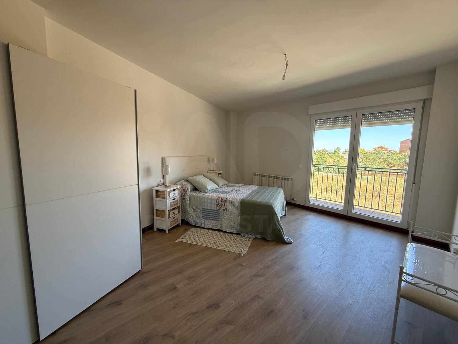 3 sypialnia Apartament na sprzedaż w Miasto Leon z garażem - 99 000 € (Ref: 9988236)