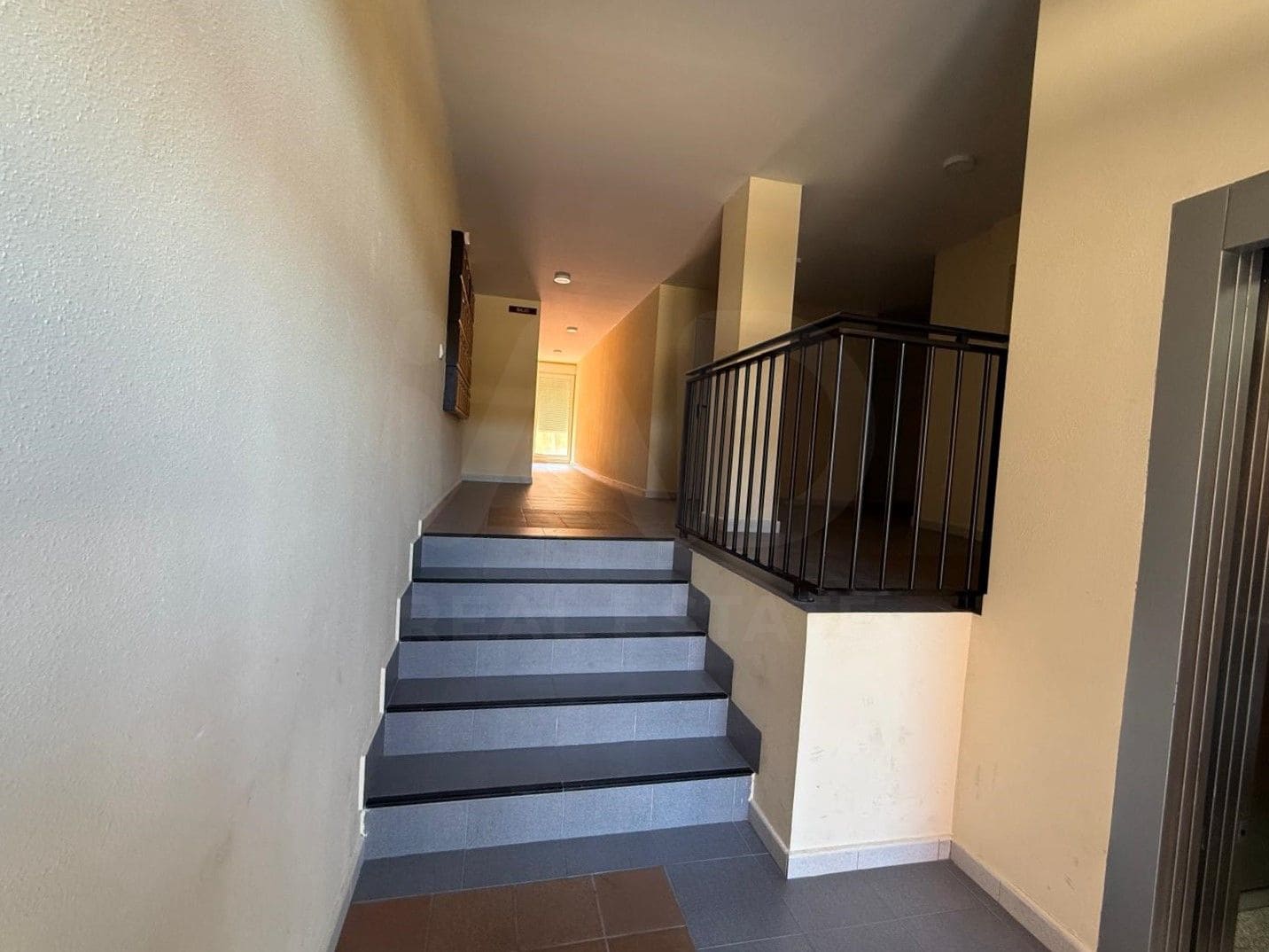 3 sypialnia Apartament na sprzedaż w Miasto Leon z garażem - 99 000 € (Ref: 9988236)