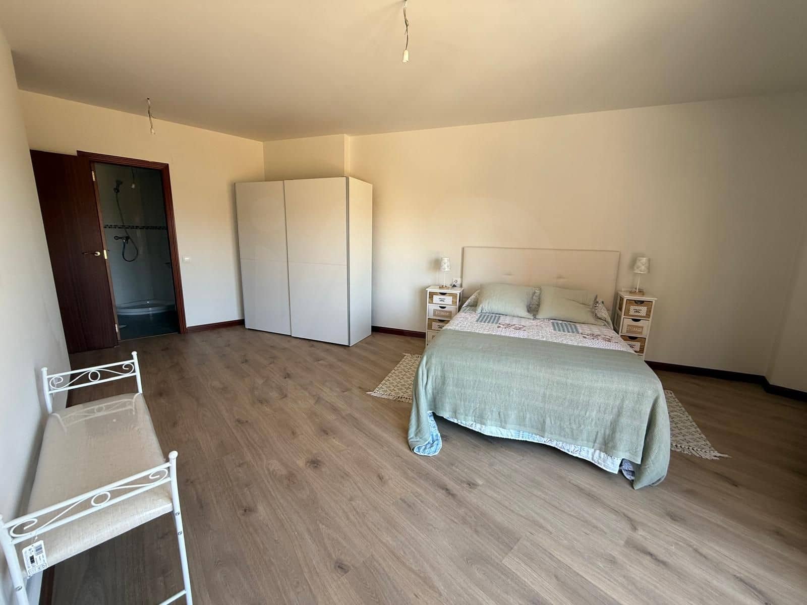 3 sypialnia Apartament na sprzedaż w Miasto Leon z garażem - 99 000 € (Ref: 9988236)