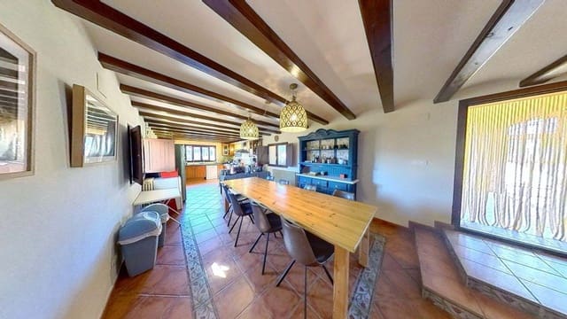 7 makuuhuone Maalaistalo myytävänä paikassa Alcoy / Alcoi mukana uima-altaan 
autotalli - 687 500 € (Ref: 9988237)
