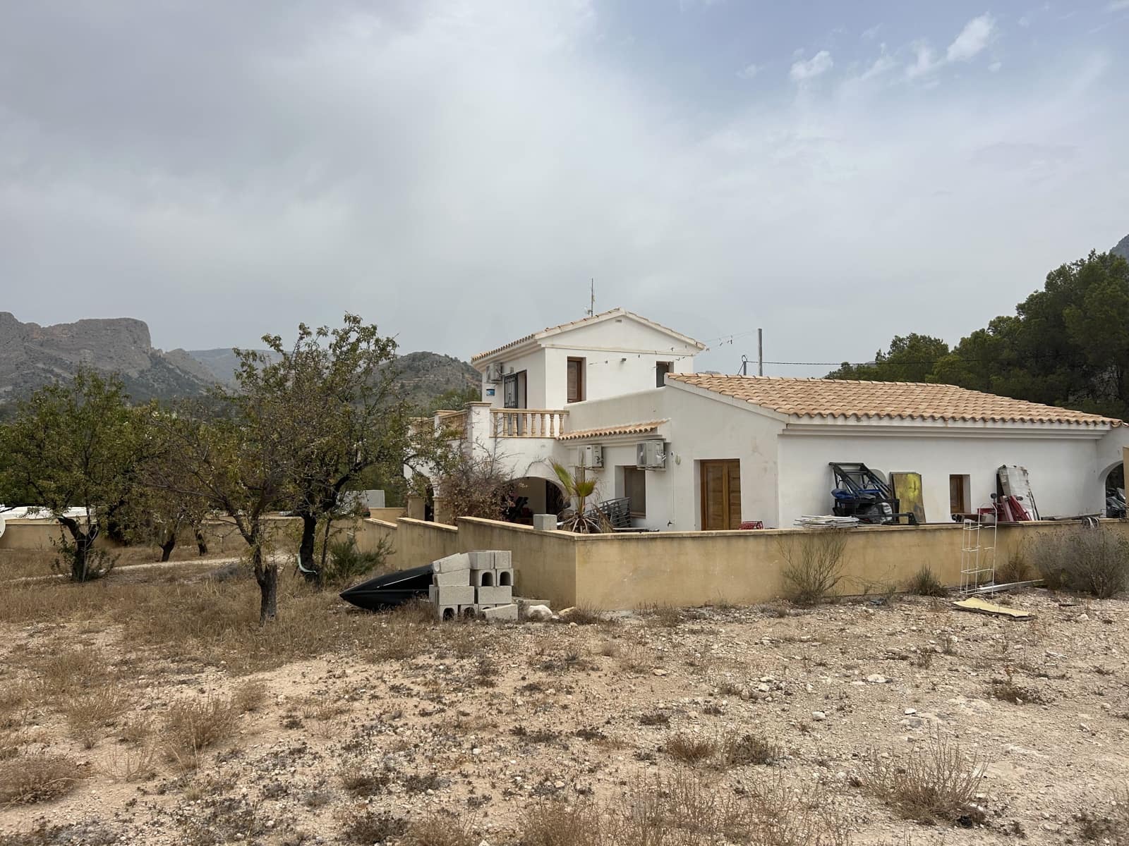 5 Zimmer Haus zu verkaufen in Alicante / Alacant Stadt mit Pool Garage - 832.000 € (Ref: 9988238)