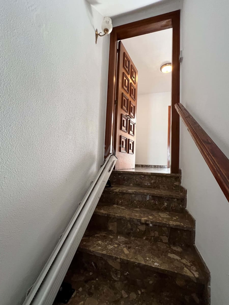 5 quarto Moradia em Banda para venda em Barcelona cidade com garagem - 497 000 € (Ref: 9988239)