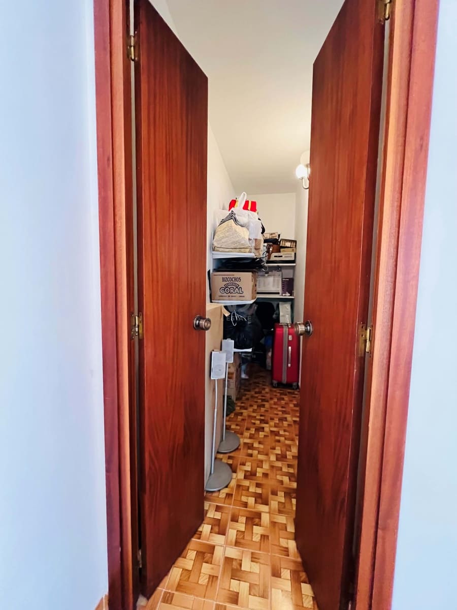 5 quarto Moradia em Banda para venda em Barcelona cidade com garagem - 497 000 € (Ref: 9988239)