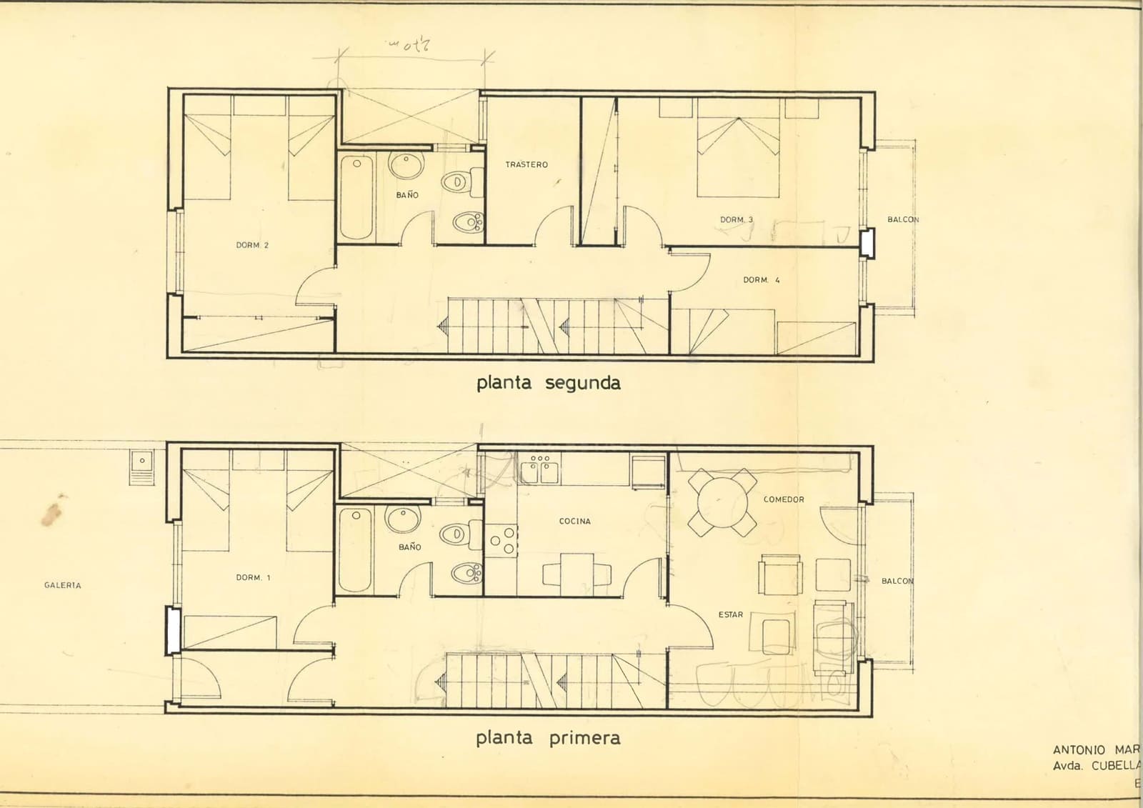 5 quarto Moradia em Banda para venda em Barcelona cidade com garagem - 497 000 € (Ref: 9988239)