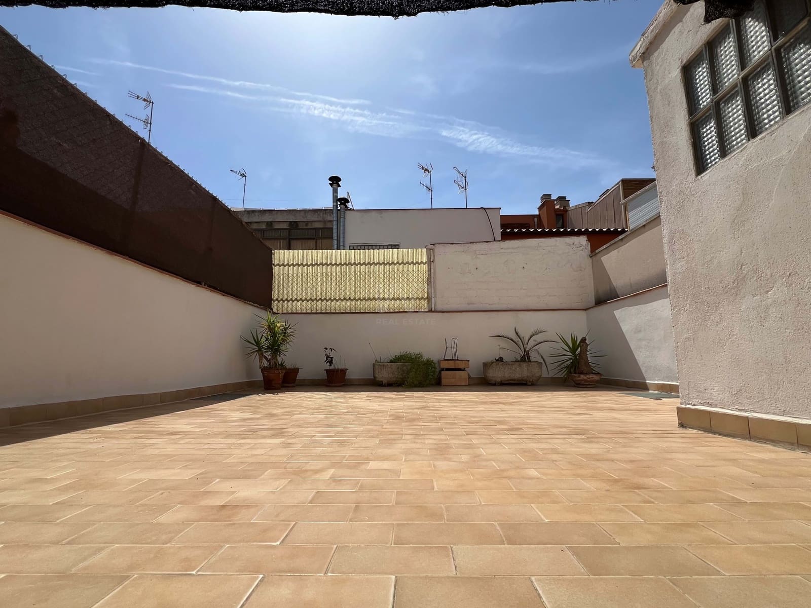5 quarto Moradia em Banda para venda em Barcelona cidade com garagem - 497 000 € (Ref: 9988239)