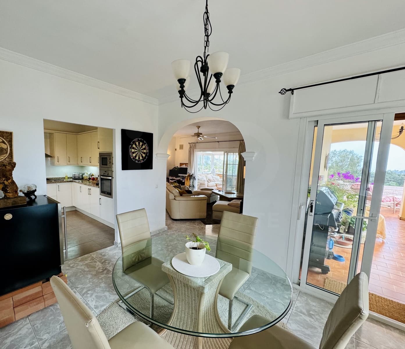 6 soveværelse Byhus til salg i Mijas med swimmingpool garage - € 895.000 (Ref: 9988240)
