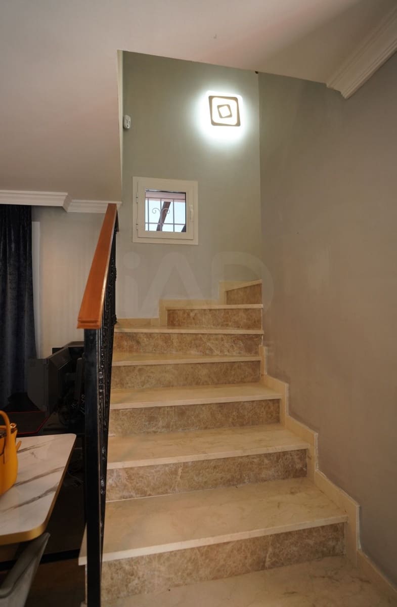 2 chambre Villa/Maison Mitoyenne à vendre à Nueva Andalucia avec garage - 699 000 € (Ref: 9988242)