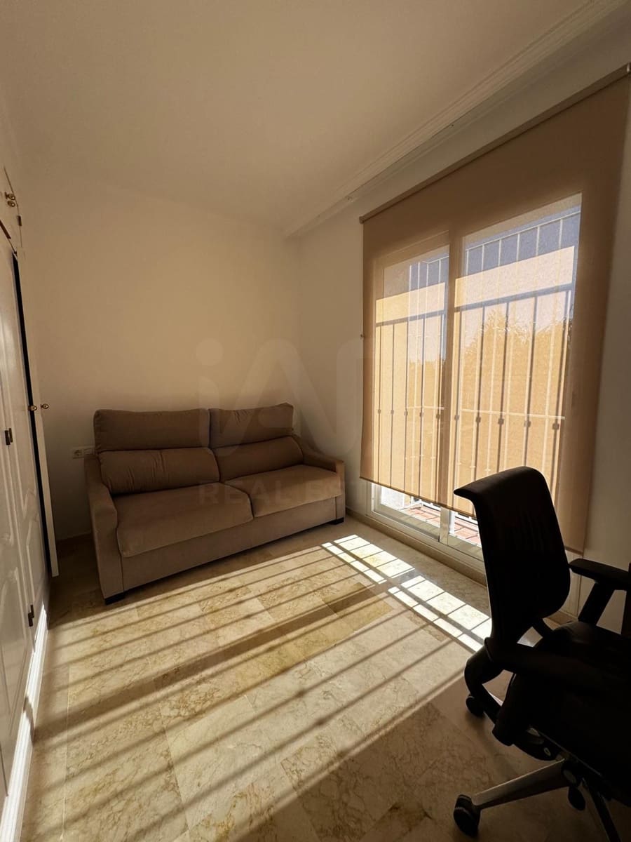 2 chambre Villa/Maison Mitoyenne à vendre à Nueva Andalucia avec garage - 699 000 € (Ref: 9988242)