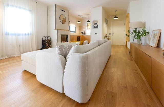 2 soverom Leilighet til salgs i Puerto Banus, Marbella med svømmebasseng garasje - € 1 100 000 (Ref: 9988243)