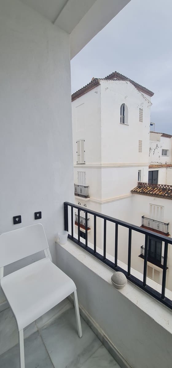 2 soverom Leilighet til salgs i Marbella med svømmebasseng garasje - € 1 100 000 (Ref: 9988243)