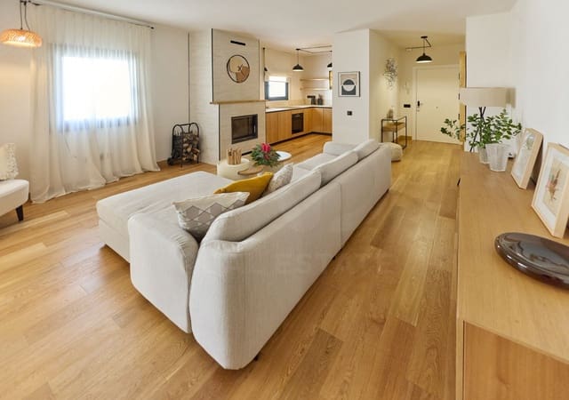 2 soverom Leilighet til salgs i Puerto Banus, Marbella med svømmebasseng garasje - € 1 100 000 (Ref: 9988243)
