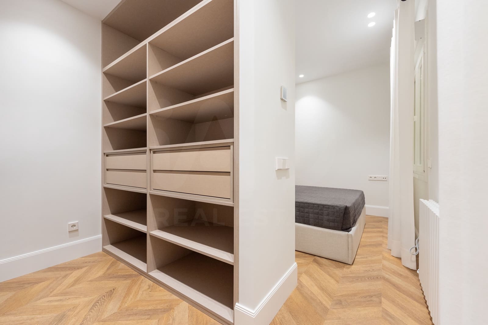 2 soveværelse Lejlighed til salg i Madrid by - € 1.490.000 (Ref: 9988245)