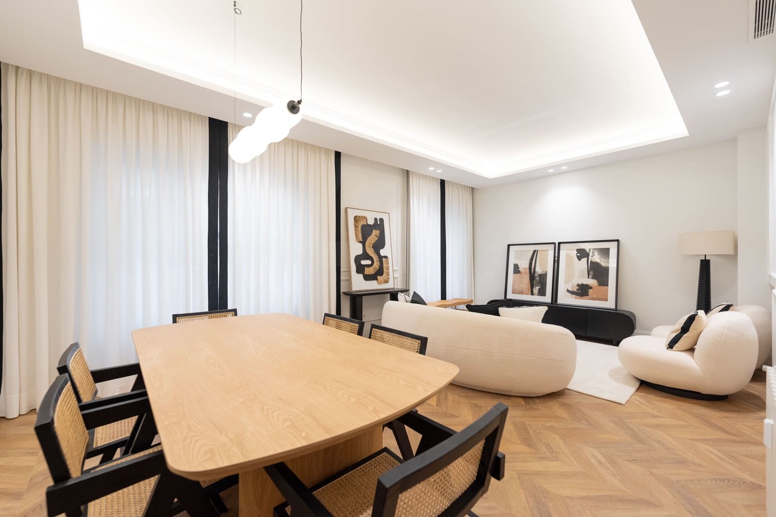 2 soveværelse Lejlighed til salg i Madrid by - € 1.490.000 (Ref: 9988245)