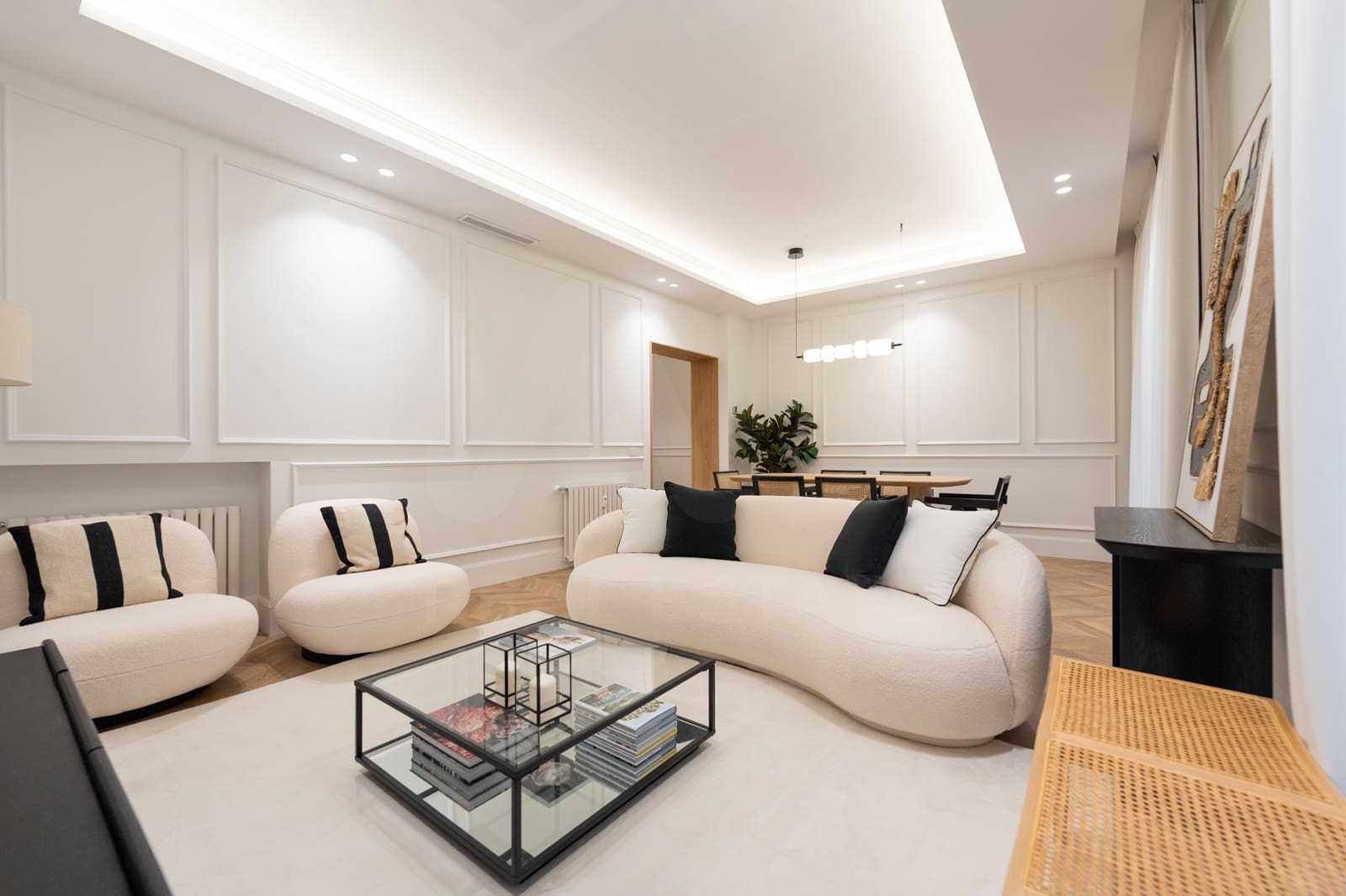 2 soveværelse Lejlighed til salg i Madrid by - € 1.490.000 (Ref: 9988245)